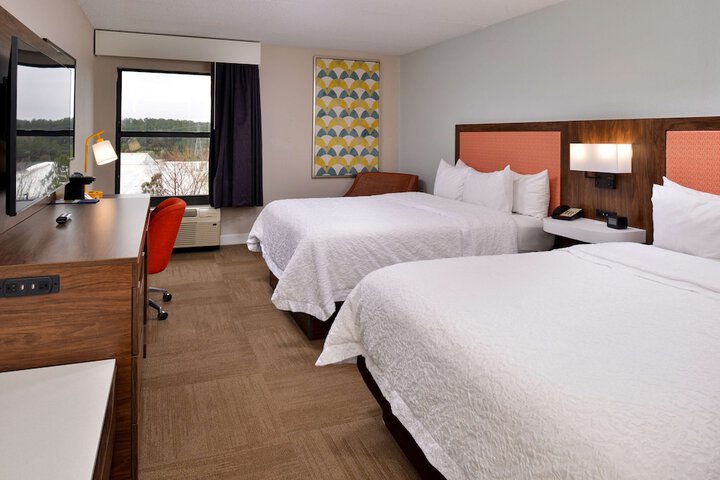 2 Double Beds (6 of 9)