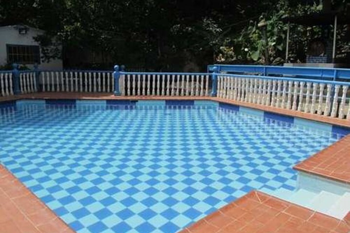 Pool 5 of 10