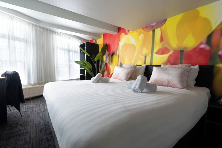 Room 18 of 60