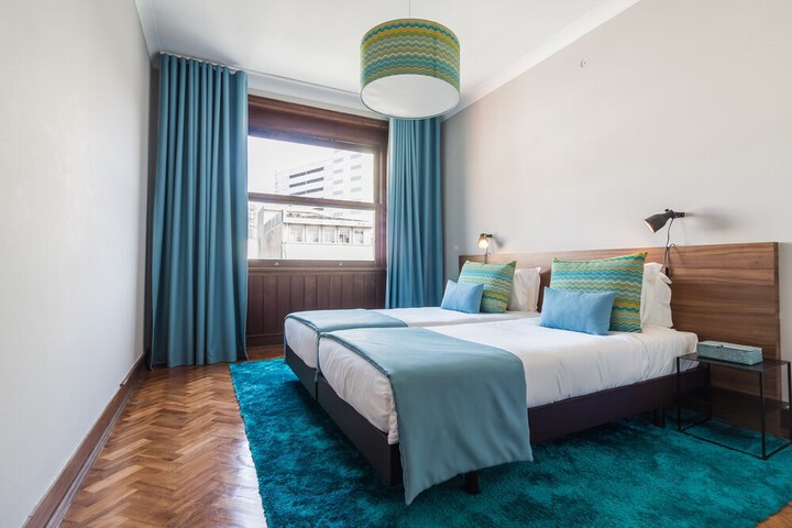 Room 10 of 75