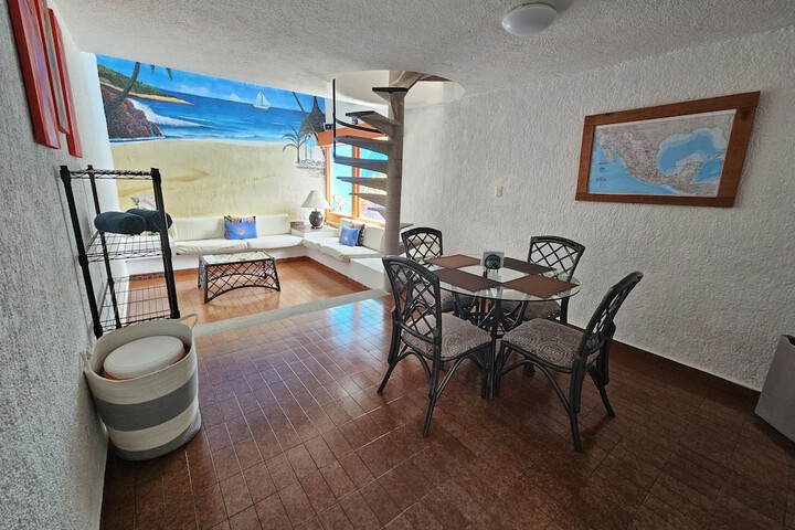 Dining Photos