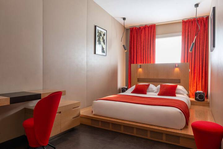 Room 7 of 73