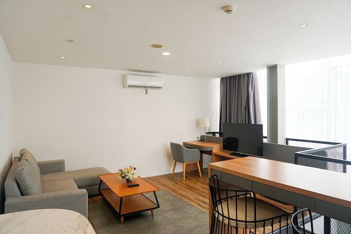 Room 22 of 40