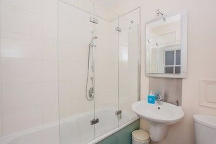 Room 2 of 26