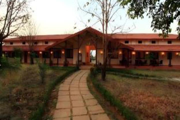 Exterior of Infinity Kanha Wilderness