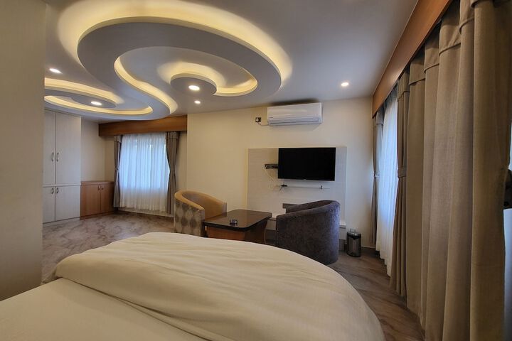 Room 46 of 75