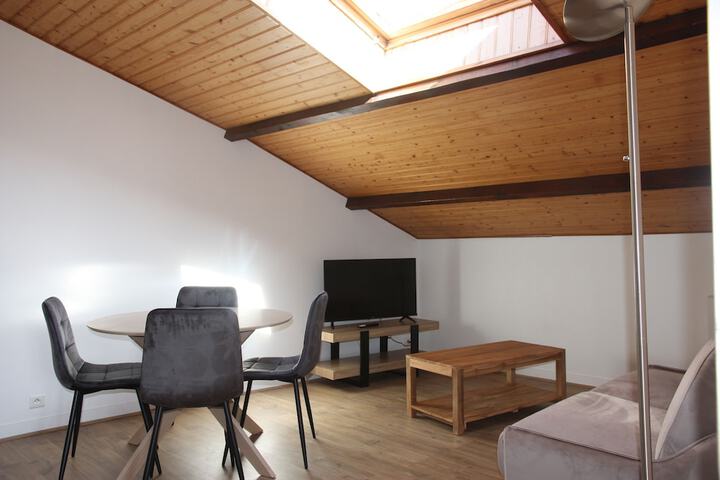 Room 30 of 50