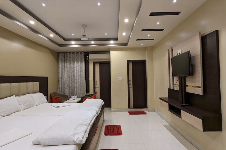 Room 74 of 150