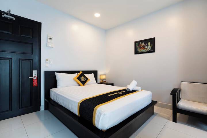 Room 30 of 113
