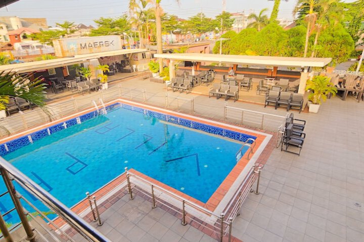 Pool 55 of 81