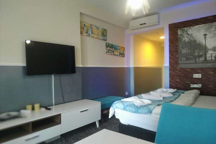 Room 48 of 88