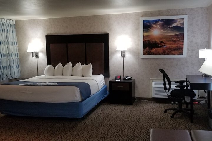 Room 8 of 46