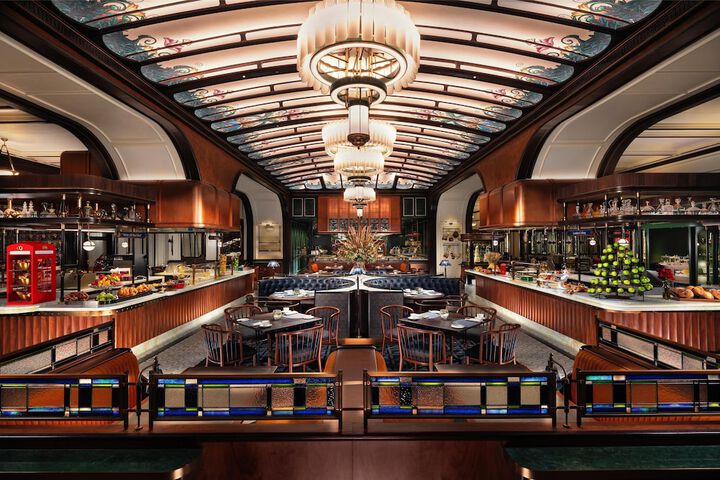 Dining 77 of 109