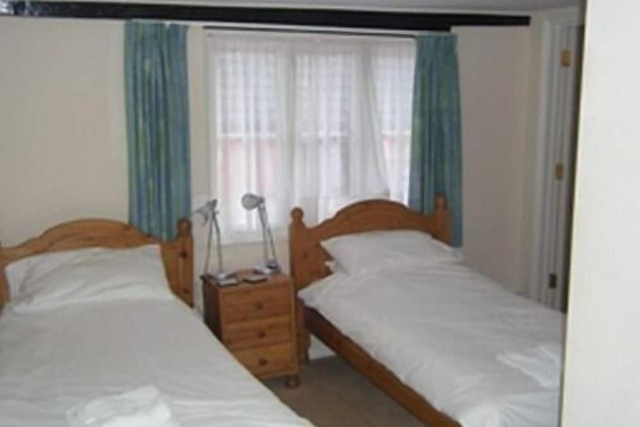Room 3 of 17
