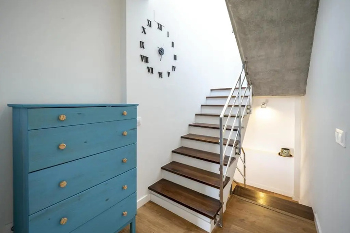 Room 13 of 21