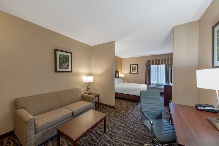 Room 21 of 41