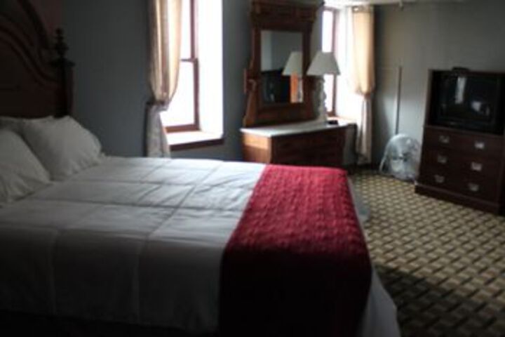 Room 14 of 49