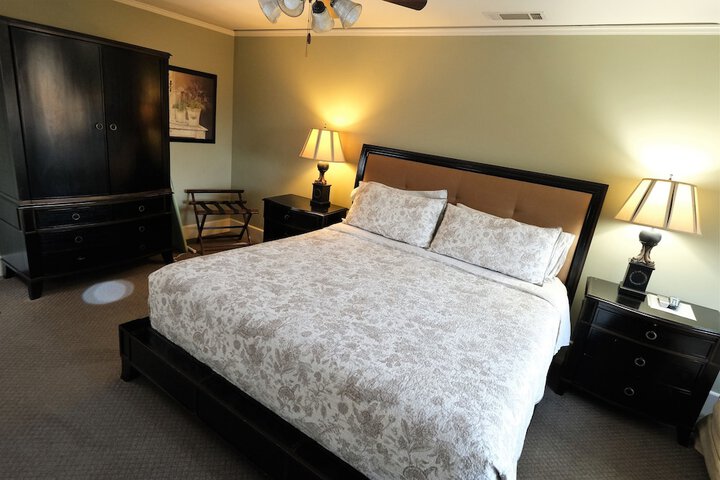 Room 90 of 252