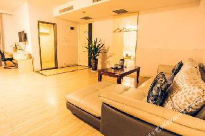 Xinyang Jinguan Express Hotel