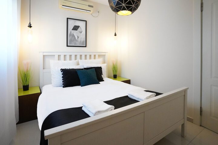 Room 10 of 74