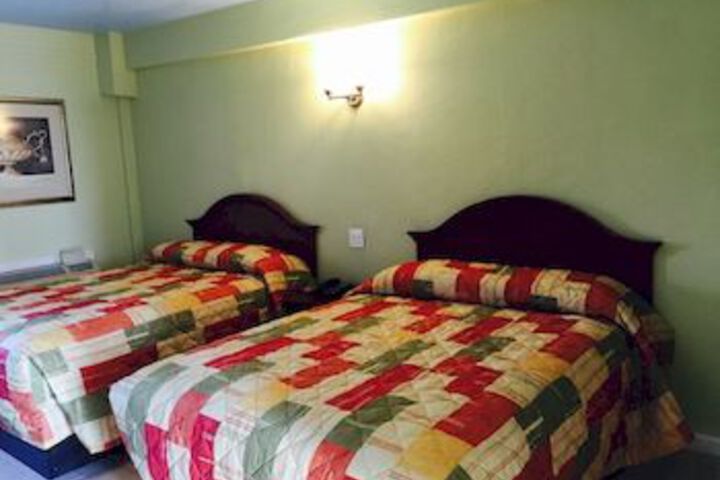 Room 11 of 31