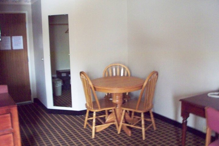 Room 5 of 52