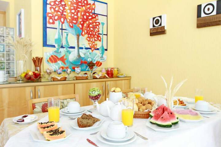Dining Photos