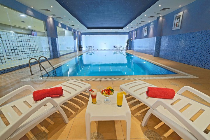 Pool 54 of 75