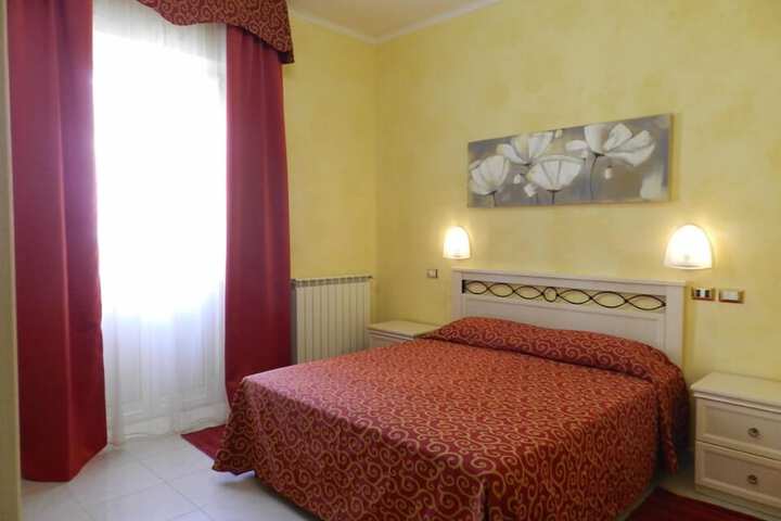 Room 21 of 61