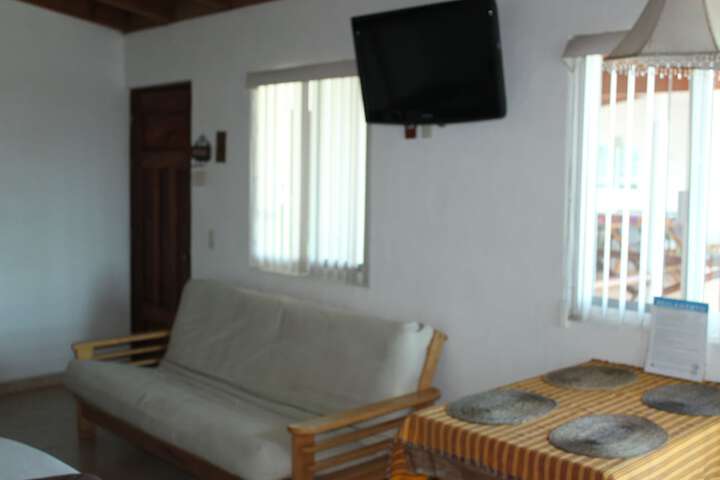 Room 10 of 36