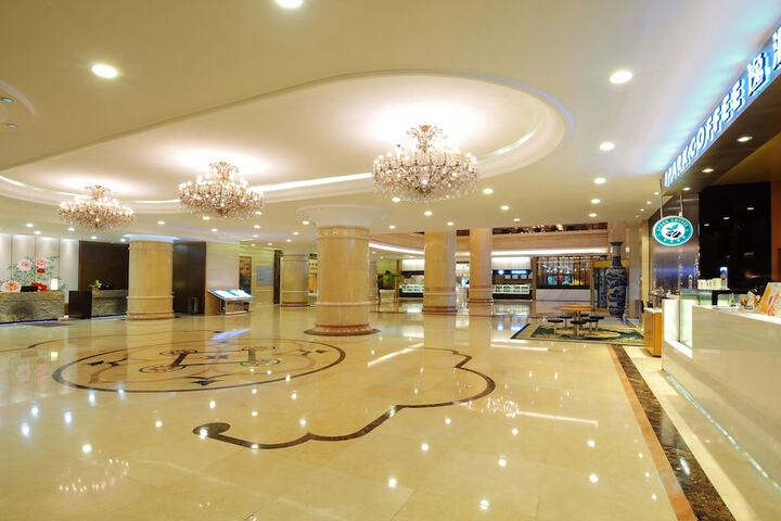 Lobby Photos
