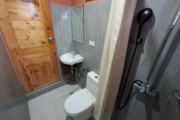 Room 34 of 66