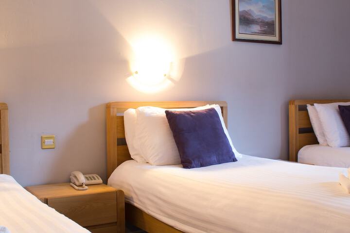 Room 6 of 21