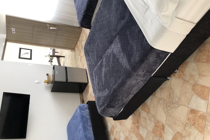 Room 27 of 59