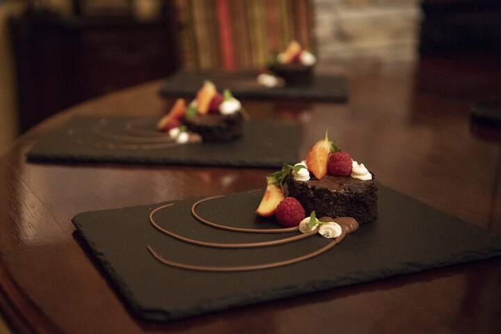 Dining 102 of 137
