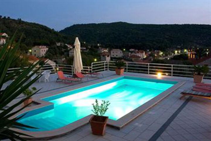 Pool 44 of 57