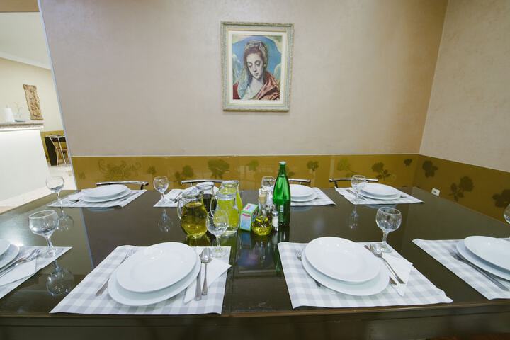 Dining 59 of 103