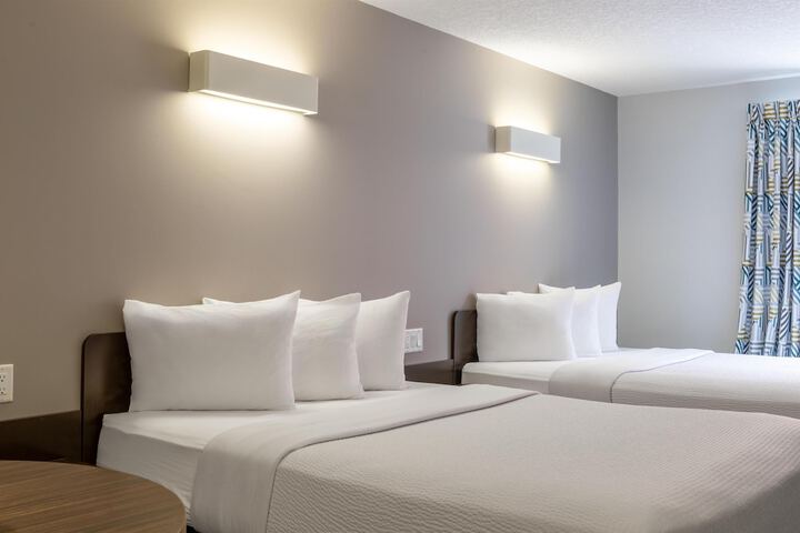 Room 14 of 49