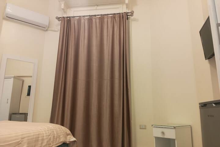 Room 44 of 80