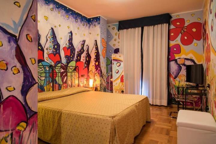 Room 4 of 39