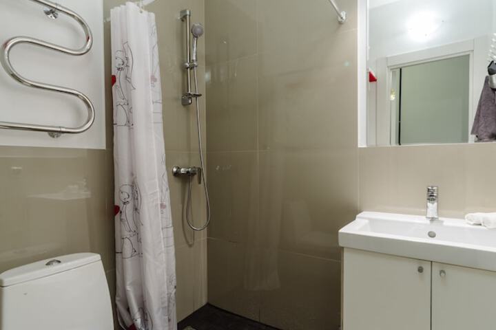 Room 15 of 18