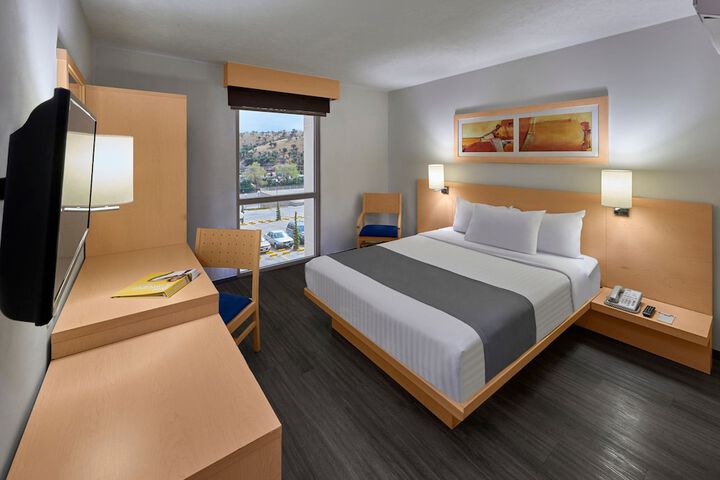 Room 18 of 47