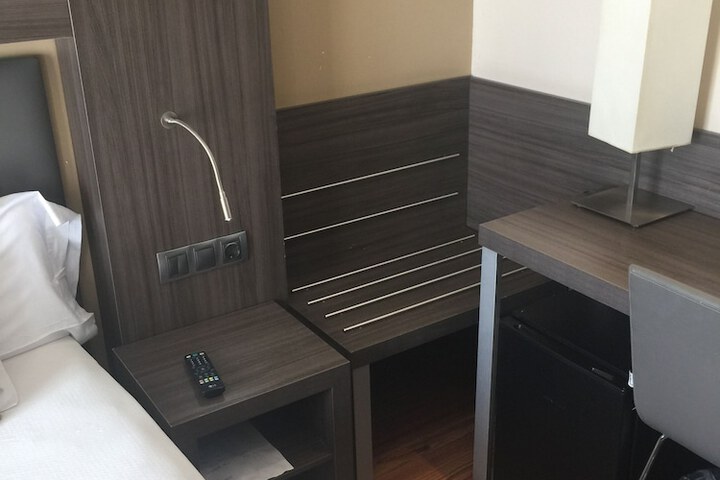 Room 7 of 51