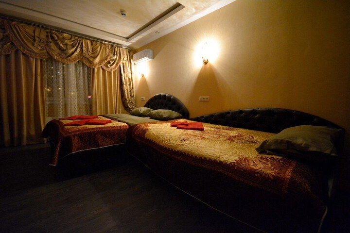 Room 15 of 33