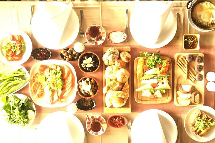 Breakfast/Coffee Service 58 of 89