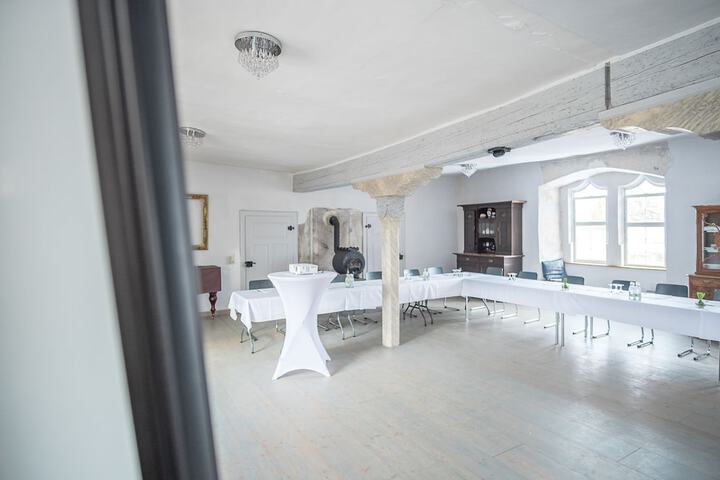 Ballroom/Hall 4 of 80
