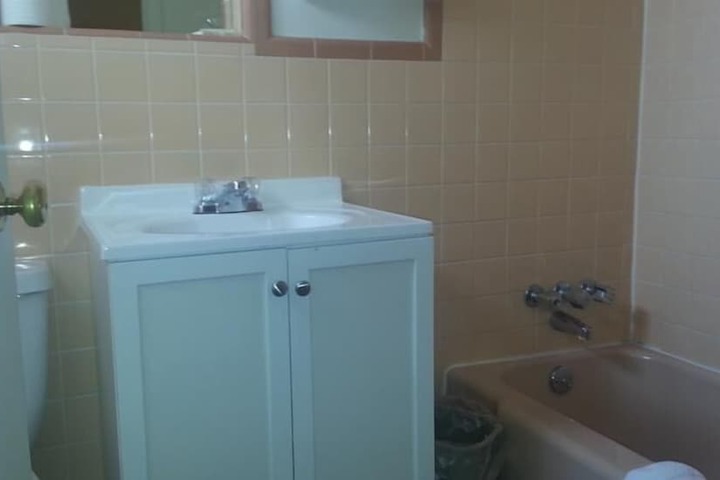 Room 18 of 22