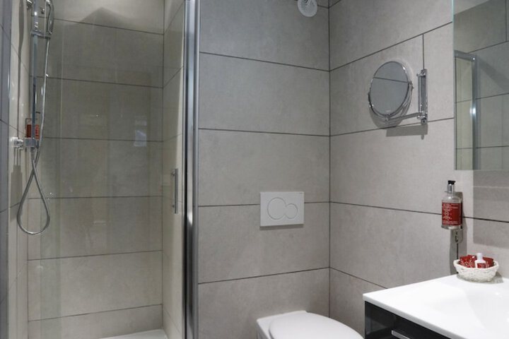 Clean Restrooms