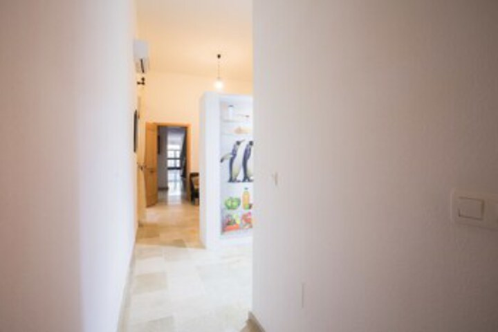Ballroom/Hall 4 of 22