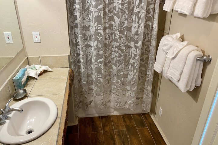Room 75 of 116